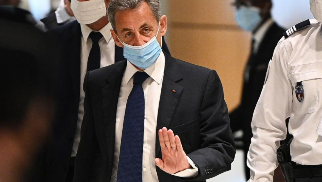 Condamné en appel à 3 ans de prison dont un an ferme dans l’affaire « Paul Bismuth », l’ancien chef de l’État, Nicolas Sarkozy, s’en remet désormais à sa dernière option judiciaire.